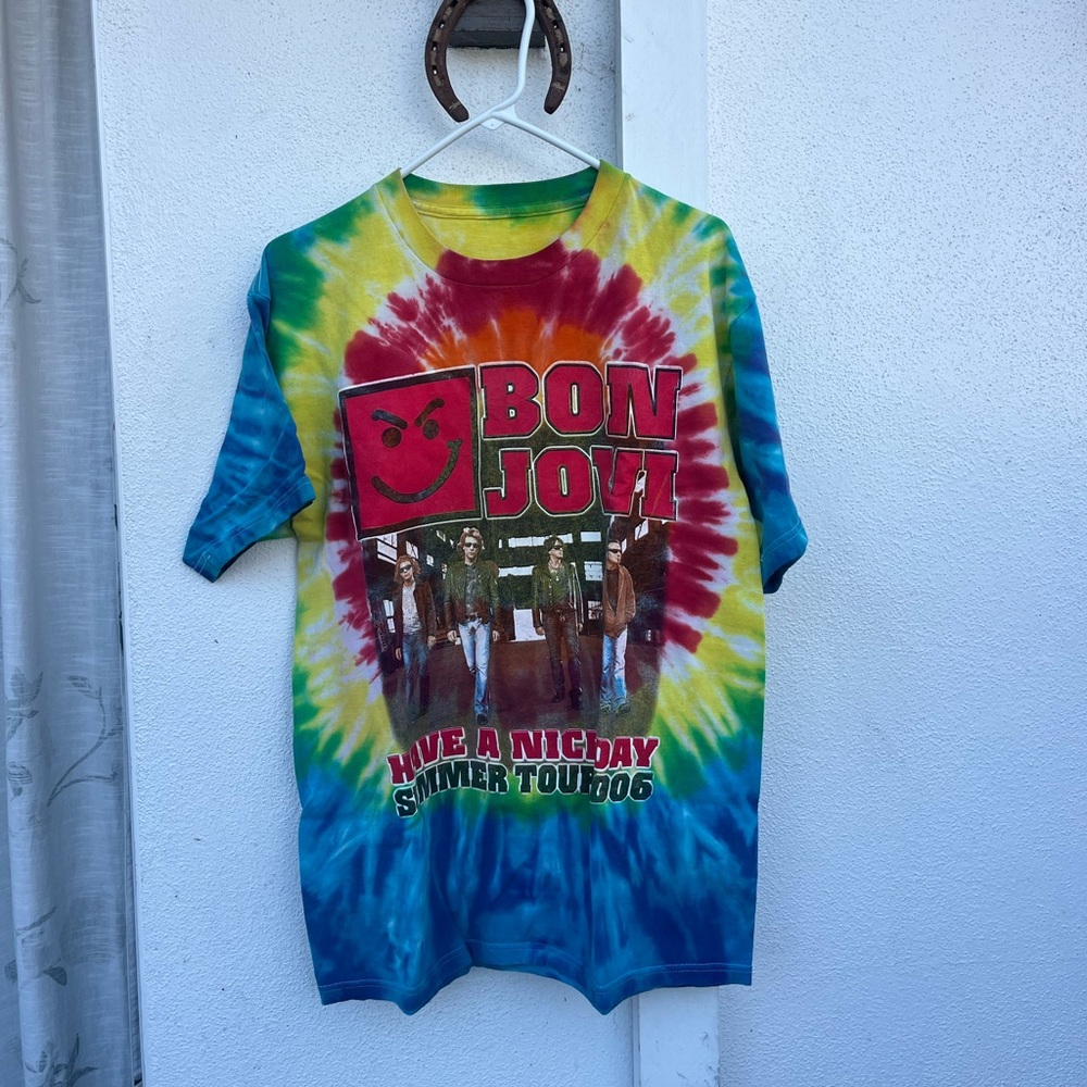 Men's Bon Jovi x Nickelback 2006 Summer Tour T-Shirt (Large)